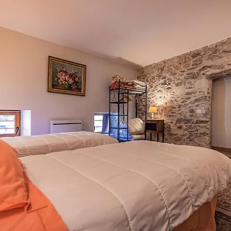 Sundrenched Relais De Poste In *