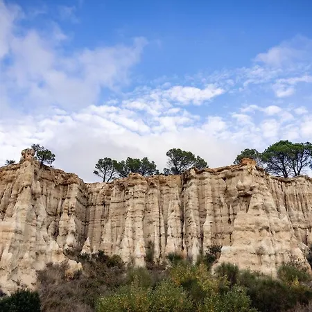 Sundrenched Relais De Poste In * Serdinya