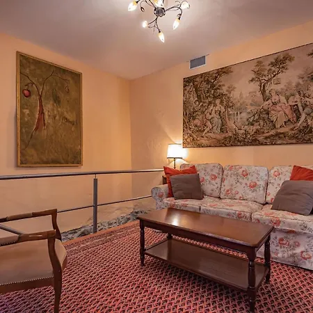 Sundrenched Relais De Poste In Apartamento Serdinya