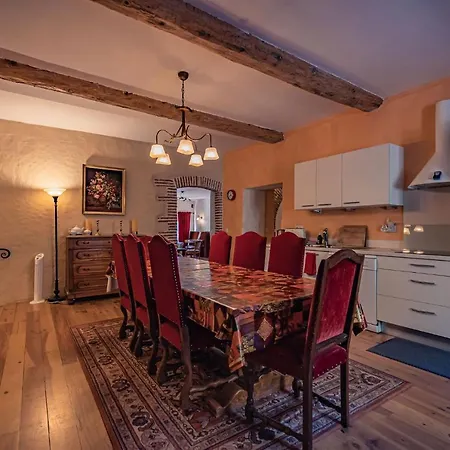 Sundrenched Relais De Poste In Apartamento *