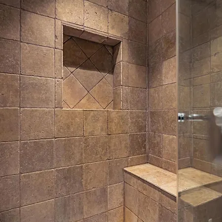 Sundrenched Relais De Poste In * Serdinya