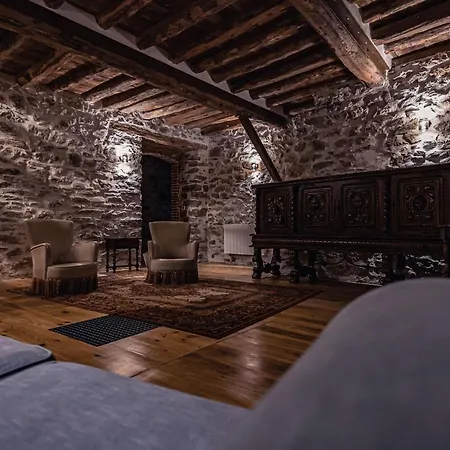 Sundrenched Relais De Poste In * Serdinya