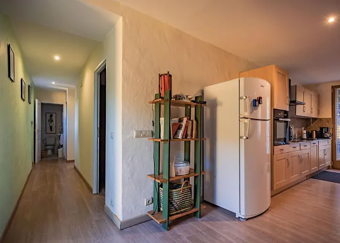 Apartament Sundrenched Relais De Poste In