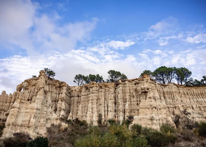 Sundrenched Relais De Poste In * Serdinya