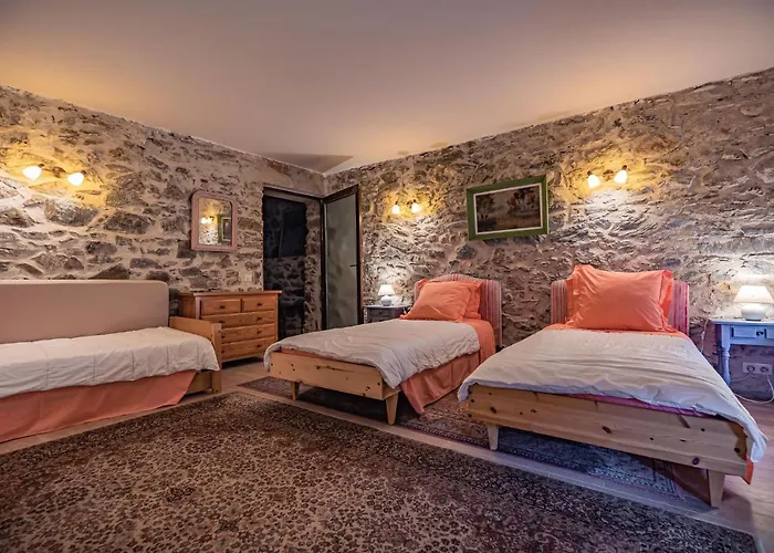 Apartament Sundrenched Relais De Poste In *