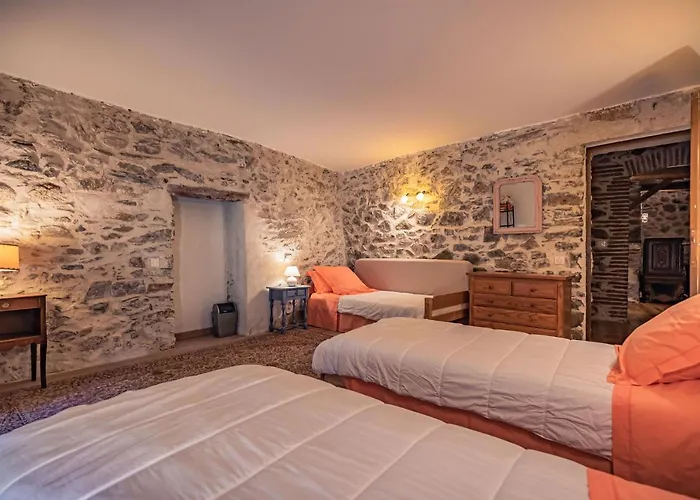 Sundrenched Relais De Poste In Apartament