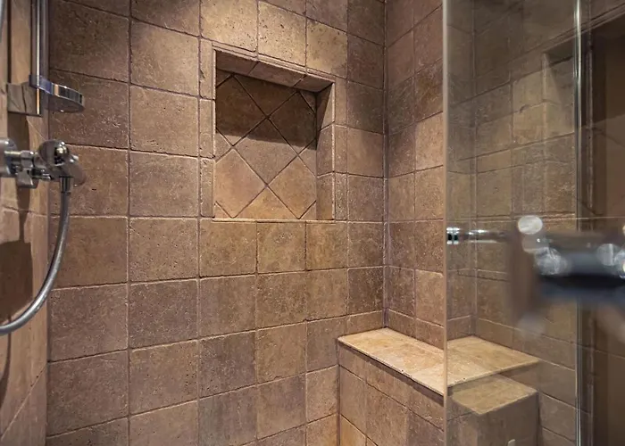 Sundrenched Relais De Poste In * Serdinya