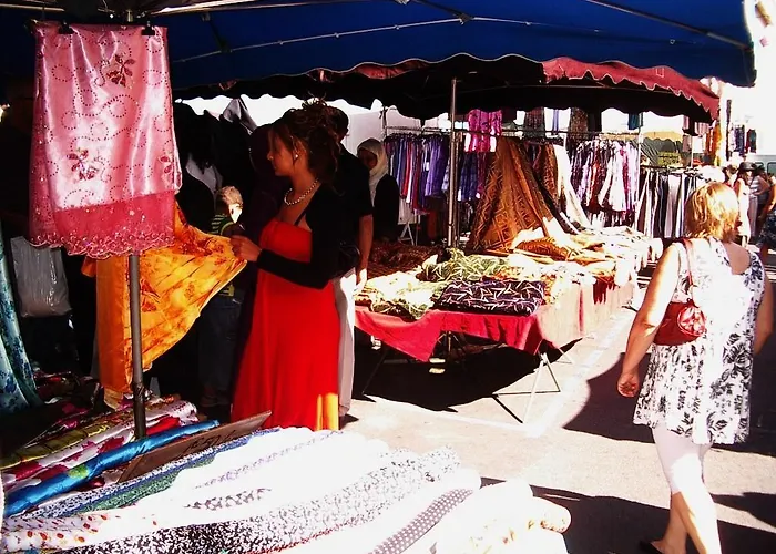 Sundrenched Relais De Poste In Serdinya